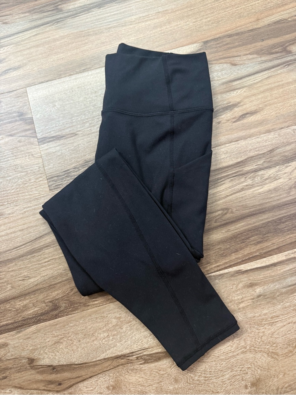 Oasis Pure Luxe Black High-Waist Athletic Leggings Capris